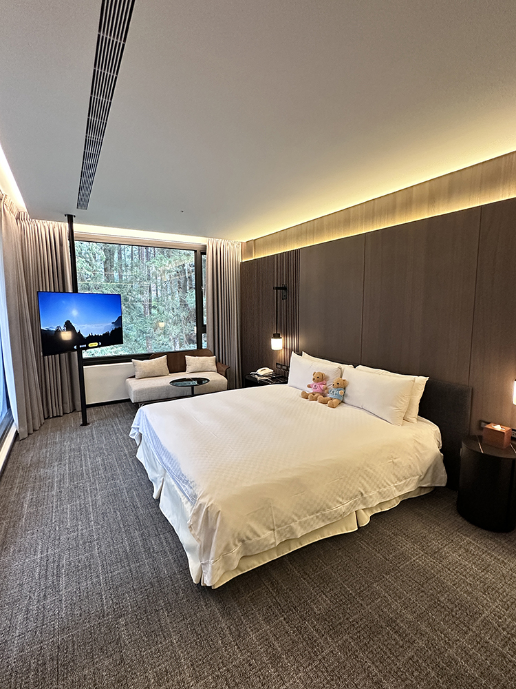 ALL_room_26C11_A6QUXDoSH9