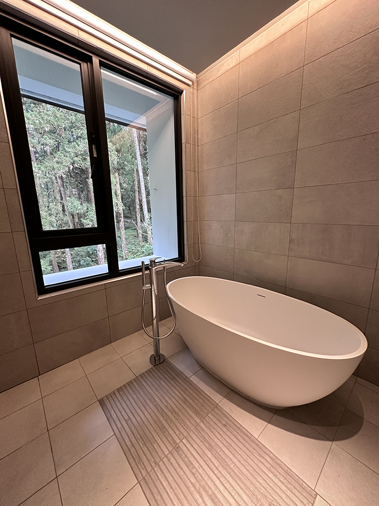 ALL_room_26C11_W8LtHArOOG