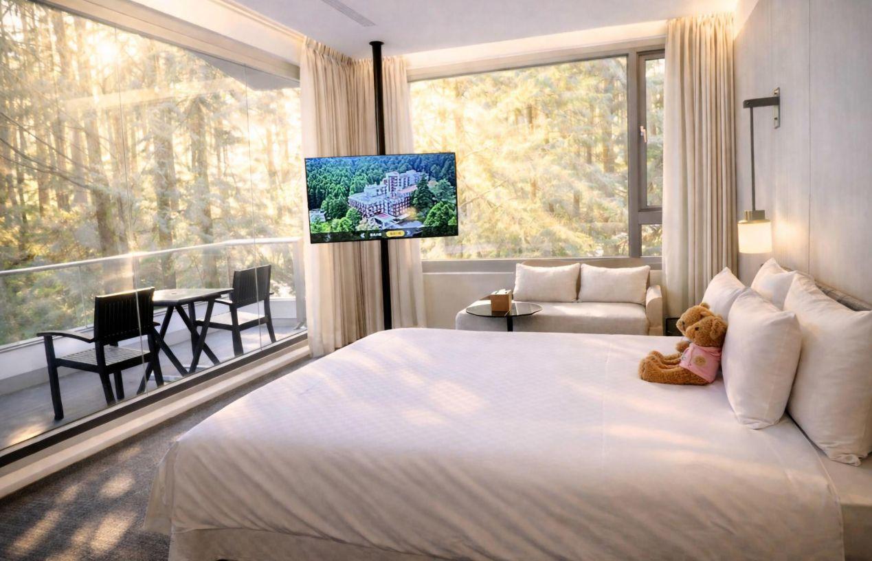 Grand Mountain View Double Room