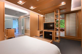 ALL_room_24A30_BZZZP9vvm2